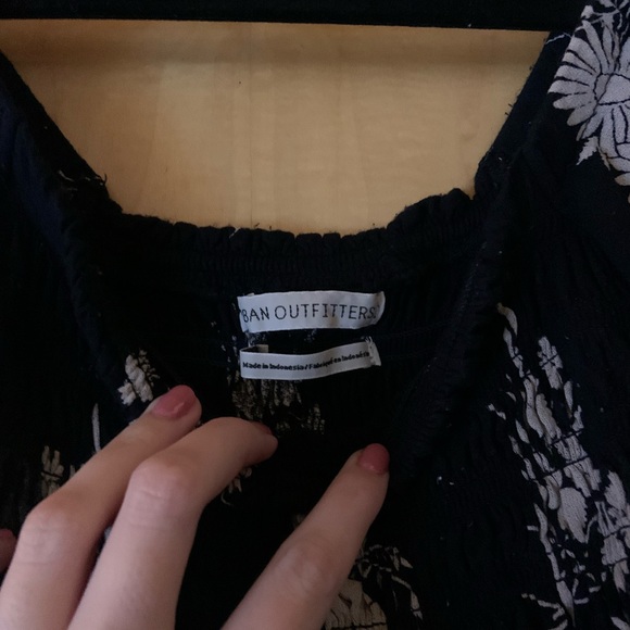 Top - Picture 2 of 3